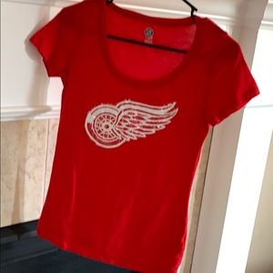 Detroit red wings t-shirt